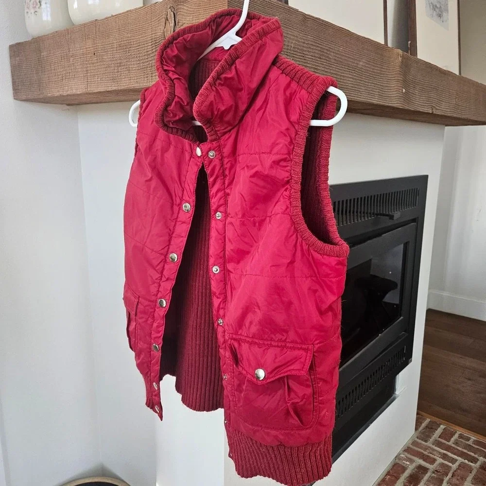 Great Northwest Vest Sweather Women S PL Red Puffer Sleeveless Snap Pocket
